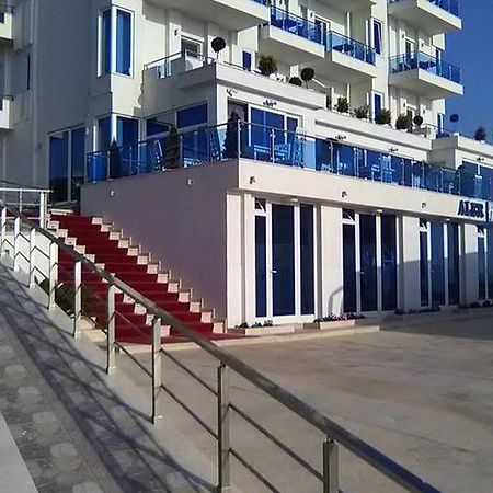Aler Holiday Inn ซารานเดอ ภายนอก รูปภาพ