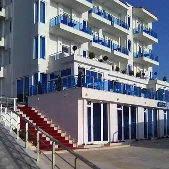 Aler Holiday Inn ซารานเดอ ภายนอก รูปภาพ