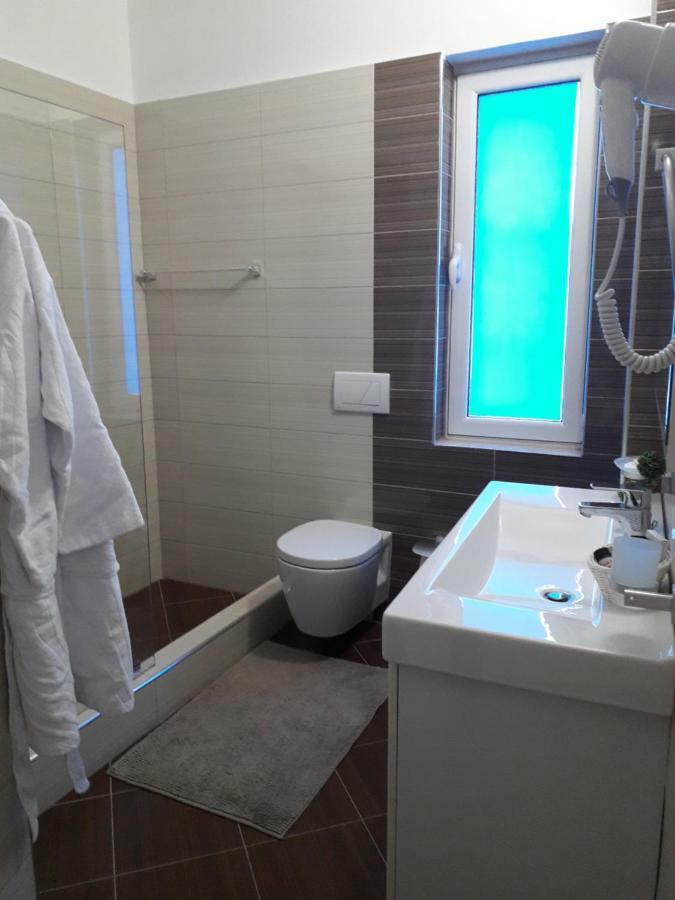 Aler Holiday Inn ซารานเดอ ห้อง รูปภาพ