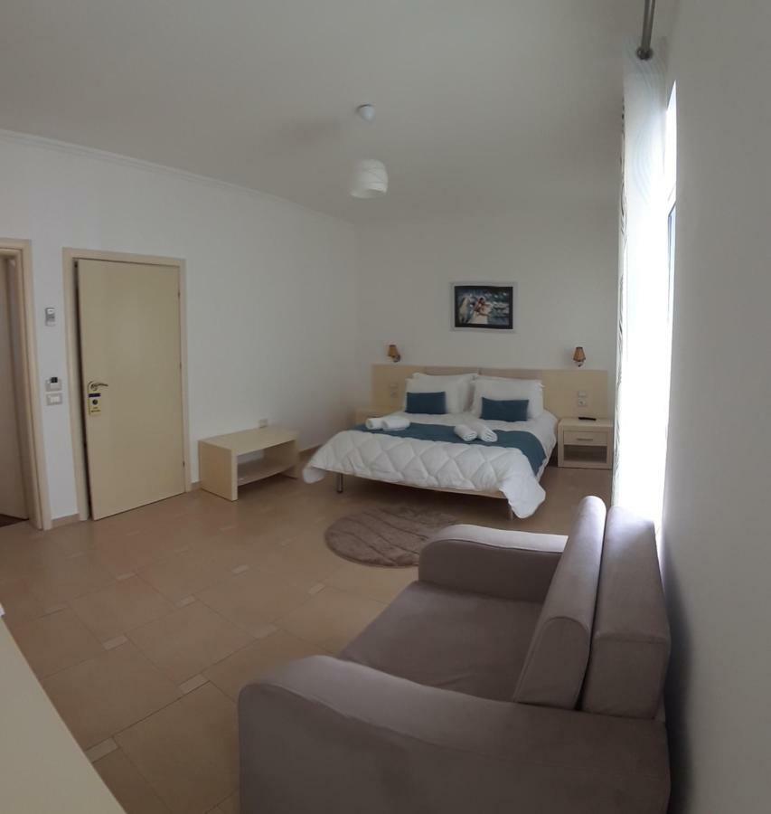 Aler Holiday Inn ซารานเดอ ห้อง รูปภาพ